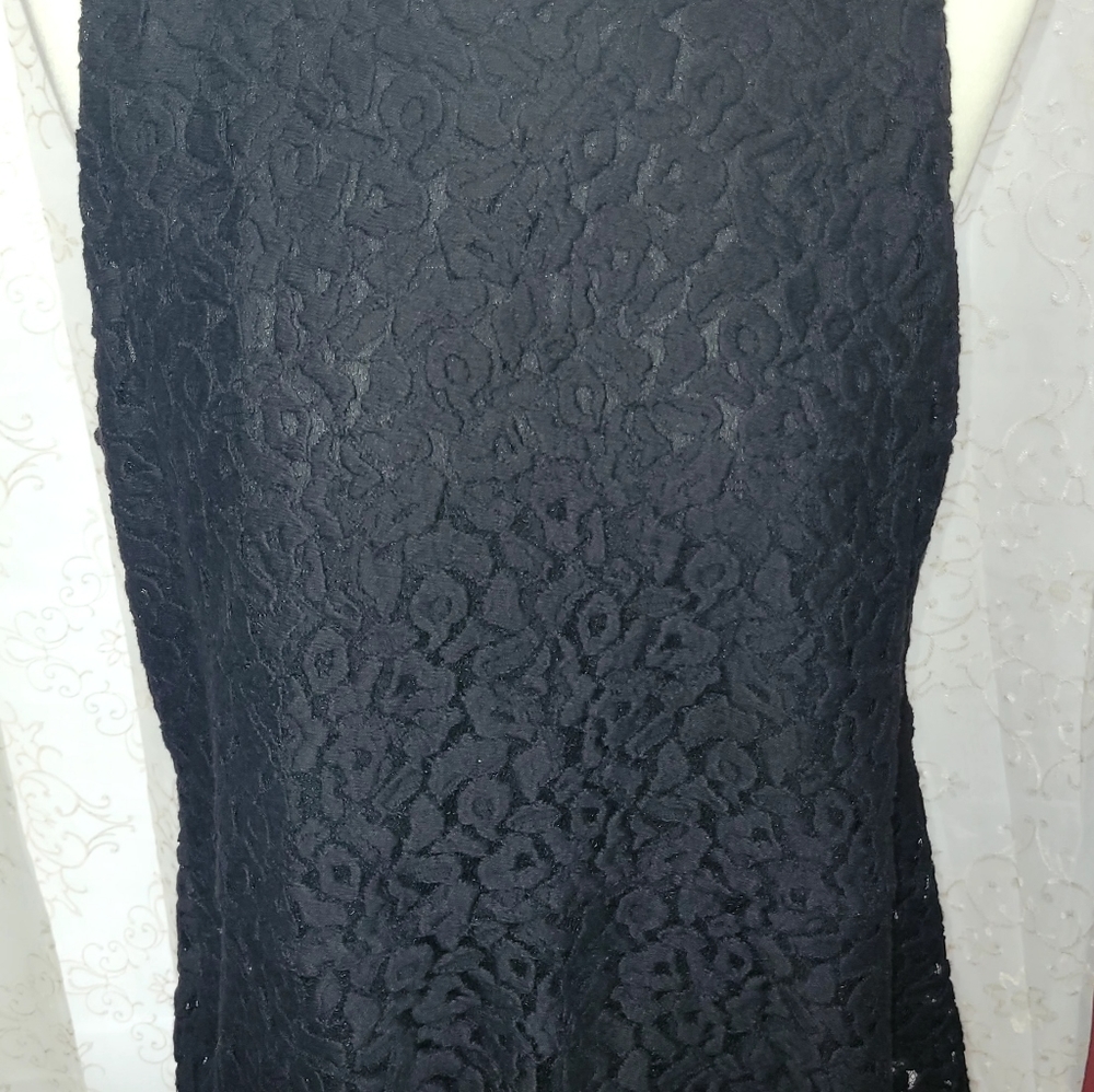 Tops - Picture 3 of 8